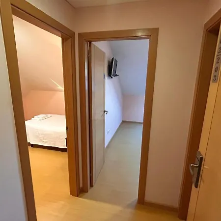 Casa De Viaxeiros By Pandora 3* Ourense