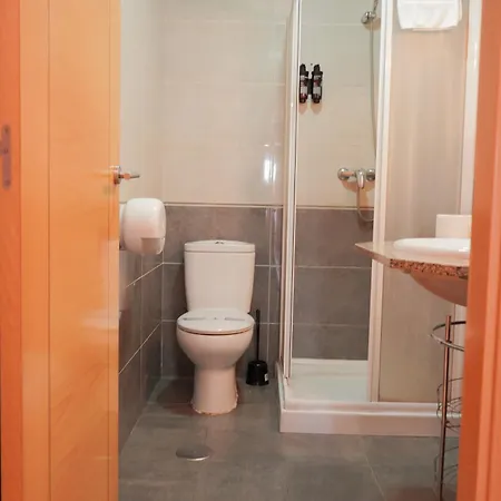 Casa De Viaxeiros By Pandora Gæstehus Ourense